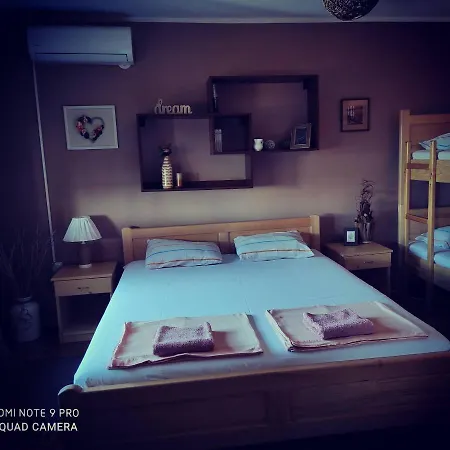 Hostelche Hostel