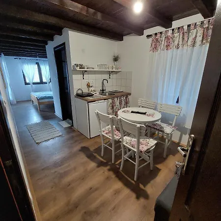 Vandrerhjem Hostelche *